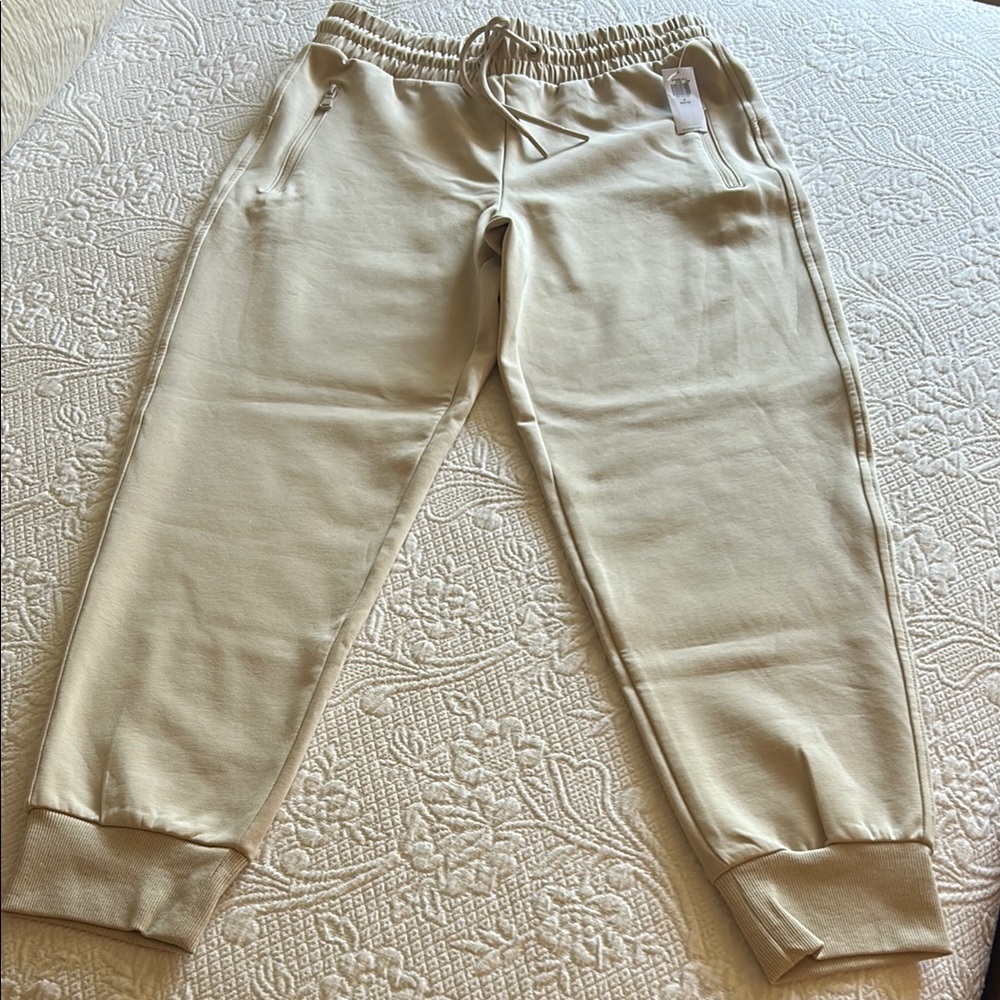 Tan Ankle Cropped Jogger Pants with Elastic Waistband